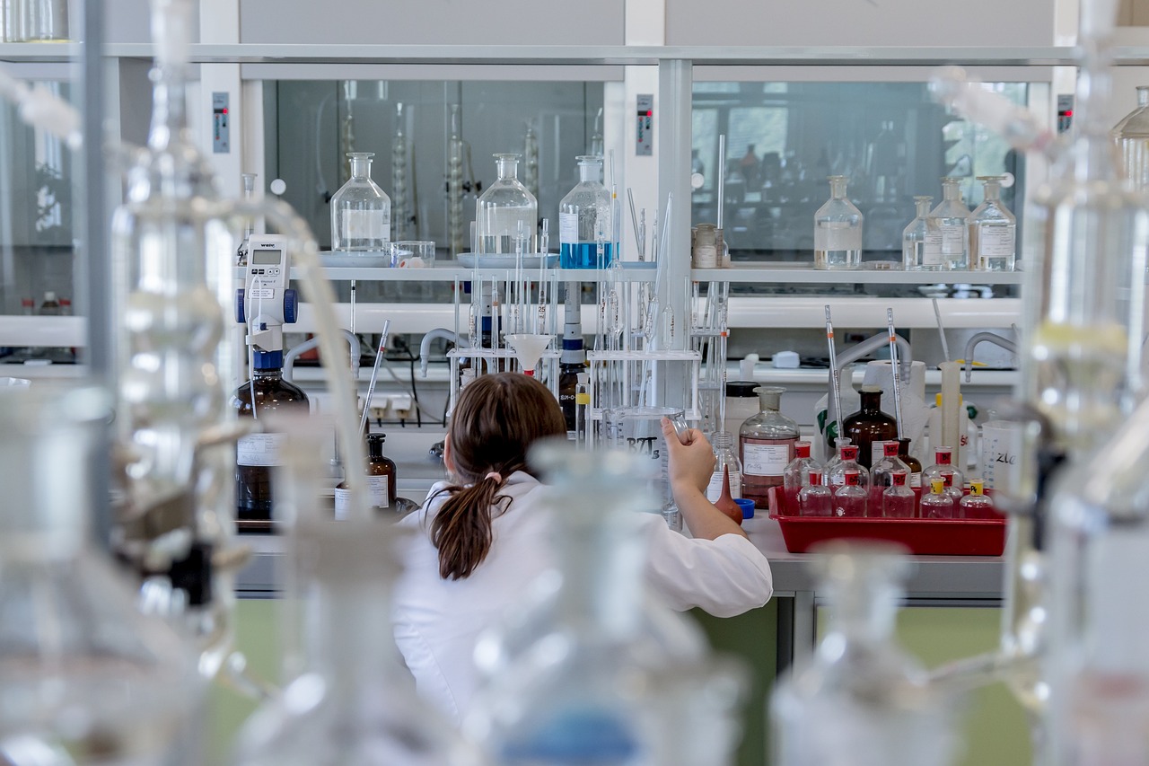 Chemische Verbindungen, die passen
